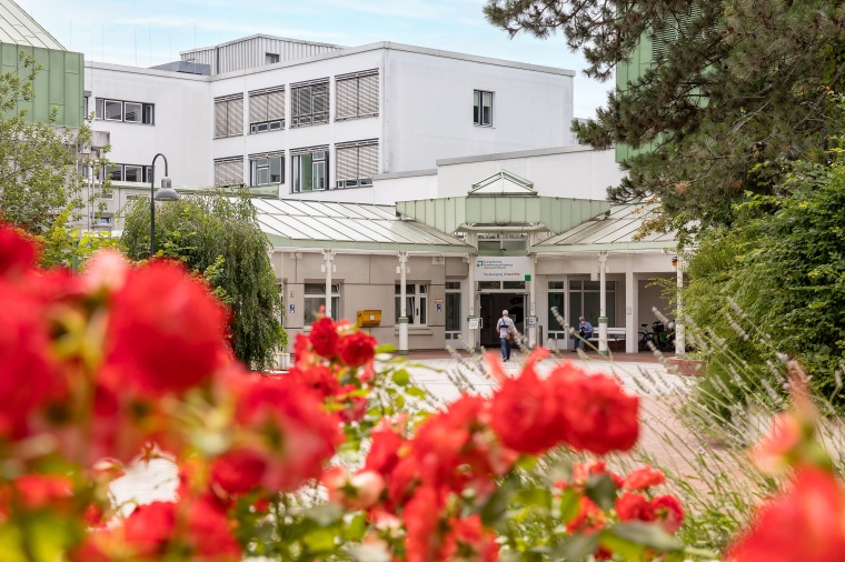 Außenaufnahme Krankenhaus Hubertus Foto: Evangelisches Krankenhaus Hubertus