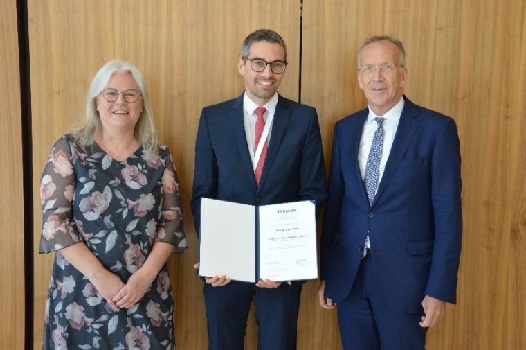 Übergabe des Thannhauser-Preises 2023 an Prof. Dr. Sebastian Zundler durch den...