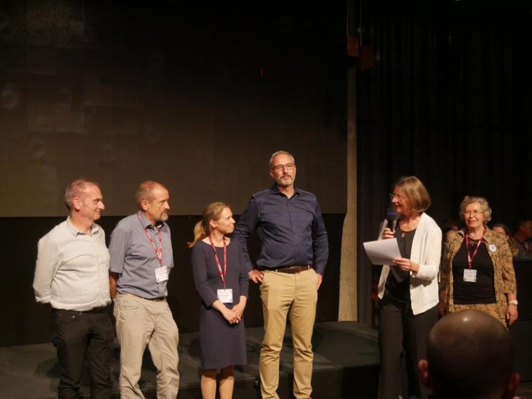 Preisträgerinnen und Preisträger des 1. Preises: Dr. Lothar und Martin Beyer...