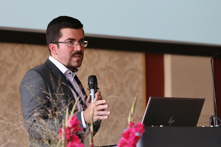 Dr. Paul-Christian Krüger, Oberarzt der Sektion Kinderradiologie des Instituts...