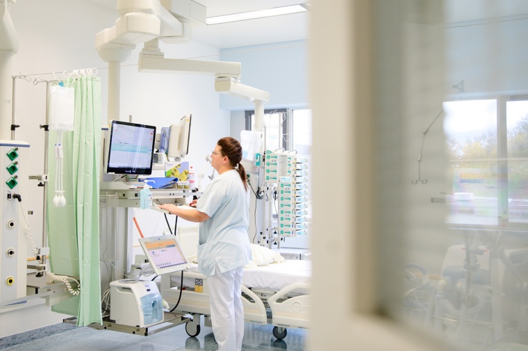 Auf der neuen Weaning-Station werden Patient*innen schrittweise von der...