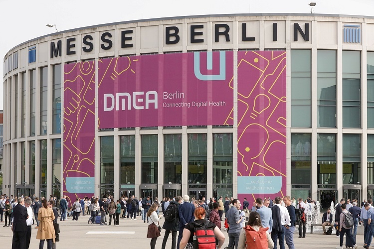 Digital Health Expert*innen kommen im April auf der DMEA in Berlin zusammen....