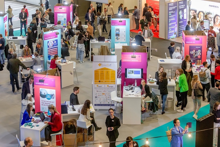 Der DMEA sparks Bereich richtet sich an Studierende, Absolvent*innen und...