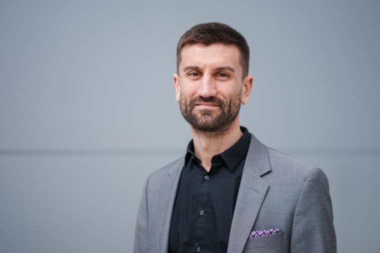 Paul Motzki, Prof. für smarte Materialsysteme für innovative Produktion der...