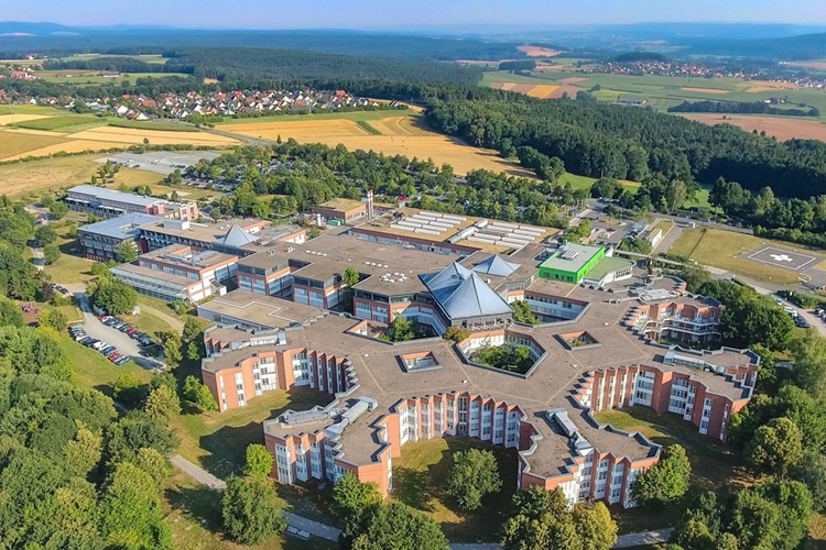Als Krankenhaus der Maximalversorgung bietet die Klinikum Bayreuth GmbH eine...