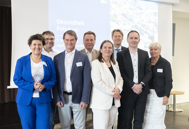 Gruppenbild der Referenten (v.l.n.r.):  Brigitte Meier, Prof. Dr. Notger...