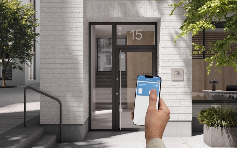 Die vollmotorische Türverriegelung blueMotion+ kann mit der Winkhaus...