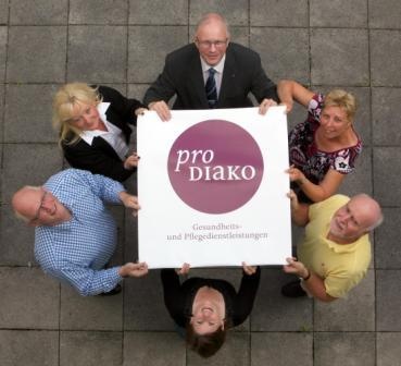 (von oben Mitte, im Uhrzeigersinn): Dr. med. Klaus Heidelberg...