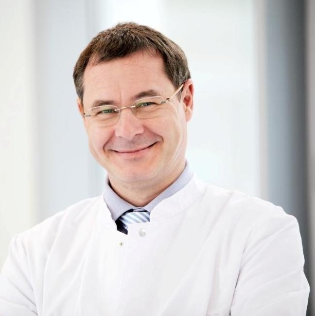 Dr. Ehrenfried Schindler, Ärztlicher Direktor der Asklepios Klinik Sankt...