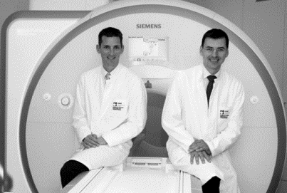 Die beiden Preisträger: PD Dr. med. Henrik J. Michaely (li.) und Prof. Dr....