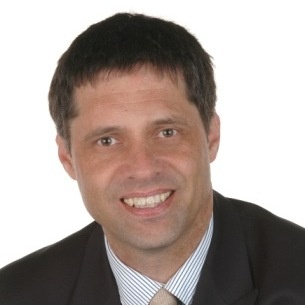 Prof. Dr. Hartmut Schmidt, Leiter der neu gegründeten internistischen...