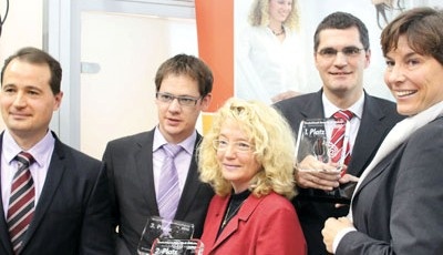 Die strahlenden Sieger (v.l.n.r.): Dr. Dr. Frank Elste (Deutsches Zentrum),...