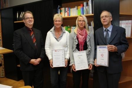 Sind stolz auf die erfolgreiche Rezertifizierung (v. l.): Armin Sülberg,...