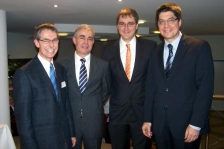 Dr. med. Gregor Haunerland, Dr. med. Johannes Heß, Matthias Edler und Martin...