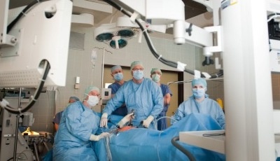 Prof. Bittner, Prof. Anthuber, Oberarzt Dr. Geißler, Oberarzt Dr. Spatz sowie...