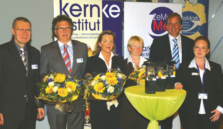 Die Gewinner der Marketing-Auszeichnung im Gesundheitswesen. V.l.n.r.: Albert...