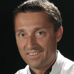 Prof. Dr. Axel Hauschild, ist mit dem Deutschen Krebspreis ausgezeichnet worden...