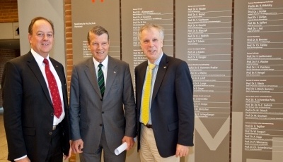 Das MHH-Präsidium (v.l.n.r.): Dr. Andreas Tecklenburg, Prof. Dieter...