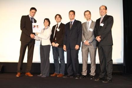 Auszeichnung des UKM-Projekts durch Ministerin Barbara Steffens an Dr. Martin...