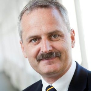 Prof. Dr. Florian Gebhard, Geschäftsführender Ärztlicher Direktor des...