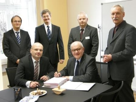 NVerantwortliche der Evangelische Kliniken Rheinland und von Nexus / CIS bei...