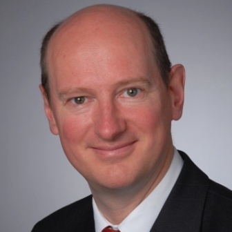 Prof. Dr. Stefan Beissert ist euer Chef-Dermatologe der Klinik und Poliklinik...