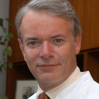 Prof. Rudolf Hagen, Direktor der Klinik und Poliklinik für Hals-, Nasen- und...