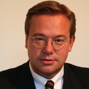 Der Wirtschaftsjurist Dr. Stephan Witteler ist designierter Nachfolger von...