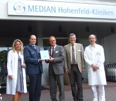 Kristina Decker (Leiterin Pflegedienst), Kersten Jan Kobel (THW-Ortsverband...