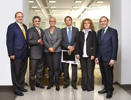 An der Inaugurationsveranstaltung nahmen unter anderem teil: (v.l.n.r.):...