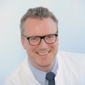 CaritasKlinikum Saarbrücken St. Theresia begrüßt Prof. Dr. Klaus Bumm als...