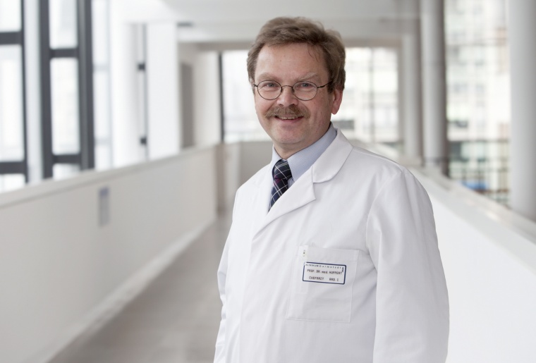 Prof. Dr. Peter Huppert – Direktor des Institutes für Radiologie,...