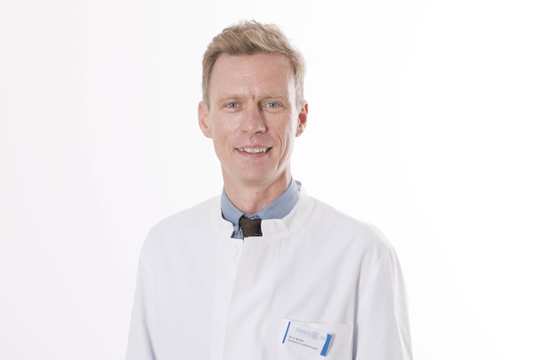 Chefarzt Dr. med. Henning Kunter (Foto: EVKK).
