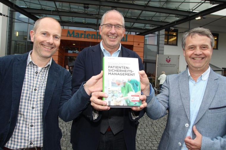 Dr. Christoph Hünermann, Dr. Peter Gausmann und Dr. Alexander Cadenbach...