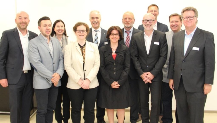 v.l.n.r. Helmut Bode-Nohr, Marcus Ries, Sabine Eydt, Emily Schafft, Martin...