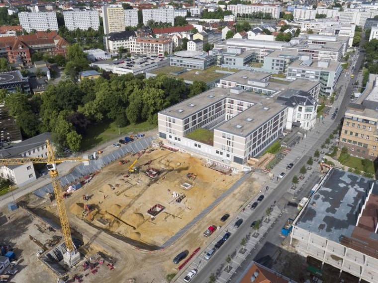 Hier entsteht am UKL bis 2018 das neue Klinikzentrum Haus 7. Foto: Stefan...