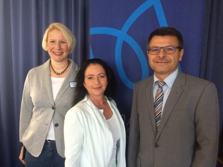 Martina Eggebrecht, Dr. Ulrike Frieß und Hans-Peter Quindeau (v.l.n.r.).