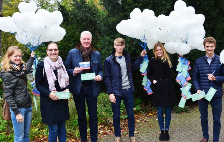 Gespräche mit Passanten gehören zum Maßnahmenmix der Schüchtermann-Klinik,...