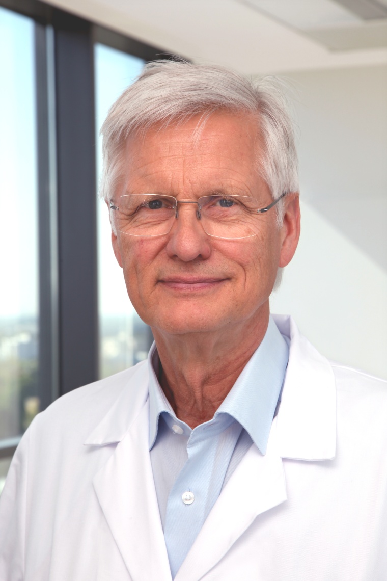 Prof. Dr. Dr. h. c. mult. Tinneberg