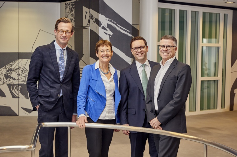 Lars Kalfhaus, Dr. Ursula Redeker, Christian Paetzke und Prof. Dr. Hagen...