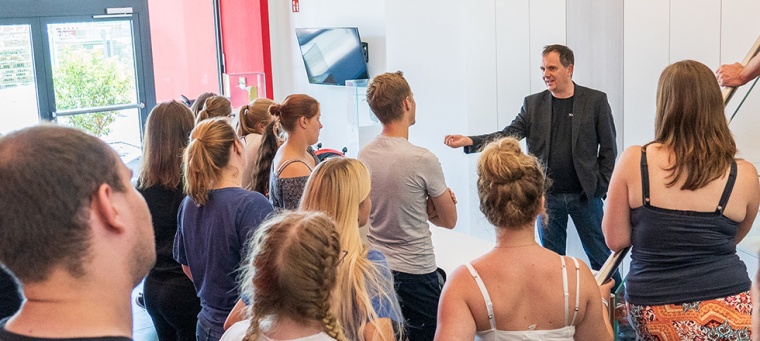 Vorlesung im Compliance Campus Foto: OPHARDT hygiene