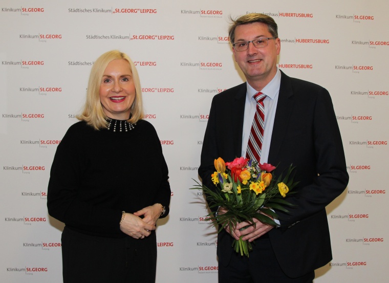 Geschäftsführerin Dr. Iris Minde begrüßt Prof. Christoph Lübbert als neuen...