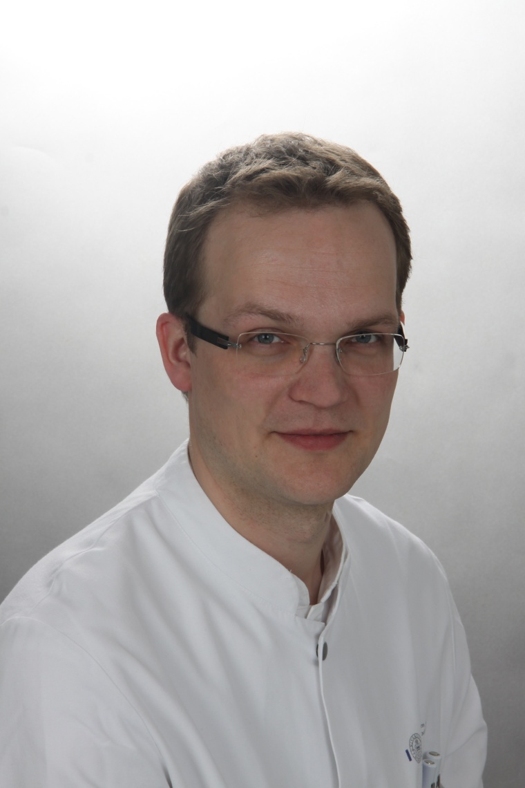 Foto: Priv.-Doz. Dr. Dr. Henning Hanken, neuer Chefarzt der Klinik für...