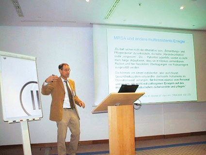 Prof. Dr. Markus Dettenkofer, Leiter der Sektion Krankenhaushygiene am Institut...