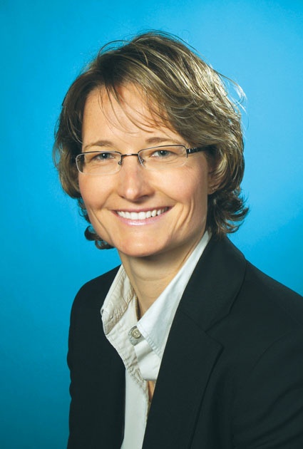 Dr. Katrin Welcker FETCS, Leitende Oberärztin  der Klinik für Thoraxchirurgie