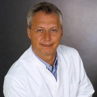 Dr. Till Wagner, Chefarzt der Klinik für Schmerztherapie und Palliativmedizin...