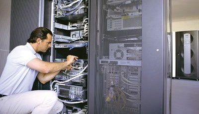 Virtualisierte Server sparen Geld und machen den IT-Betrieb flexibel....