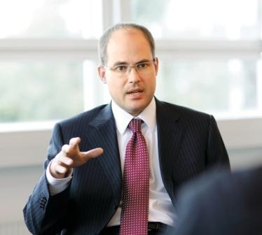 Rechtsanwalt Dr. Gerhard Ries, Partner der Kanzlei Menold Bezler