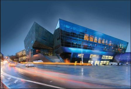 Veranstaltungsort ist das neue Darmstädter Kongresszentrum, benannt nach dem...