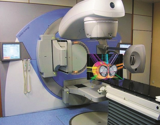 Der Präzisions-Linearbeschleuniger Synergy am Krankenhaus verfügt über die...